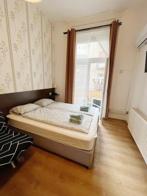 1#Parliament Sunflower Apartments Room ブダペスト エクステリア 写真